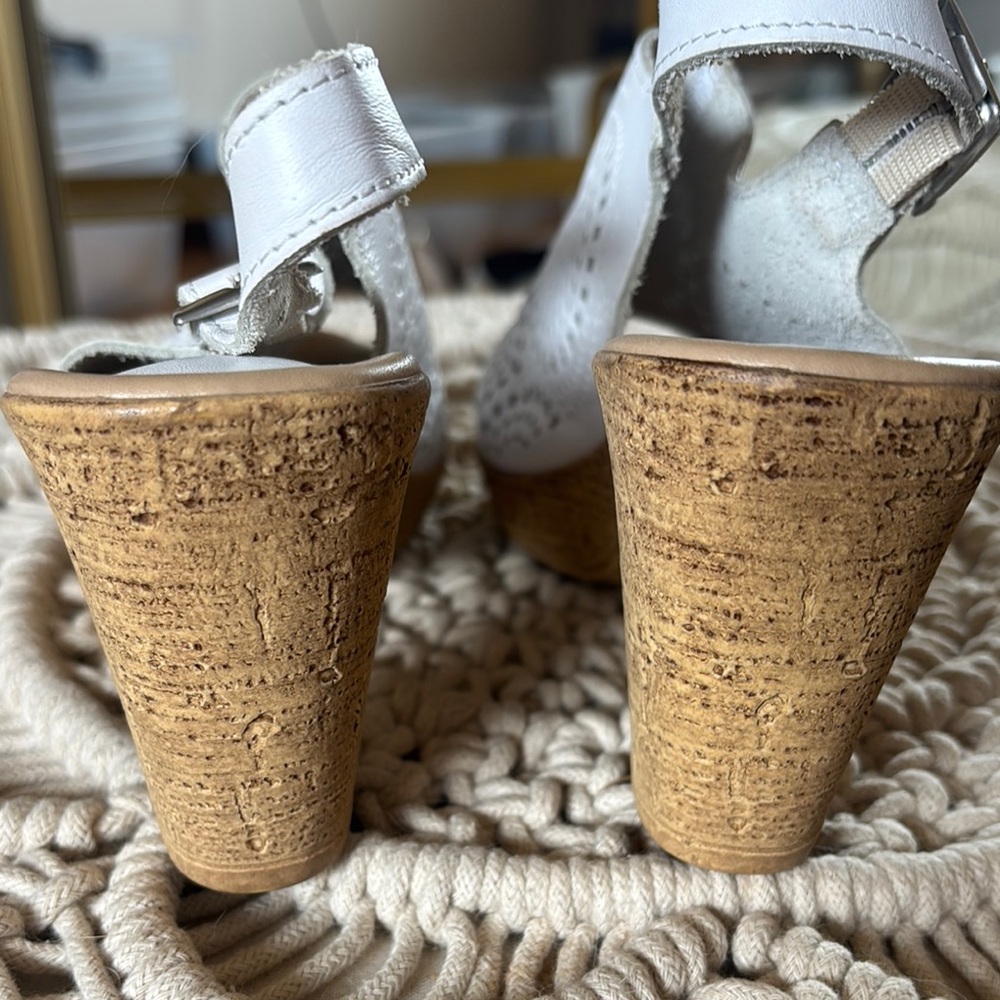 Spring Step White Tan Wedge Sandals with Perforated Design - Picture 5 of 9